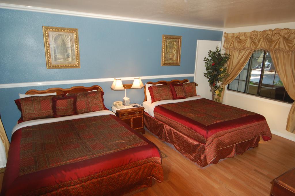 Lake Tahoe Airport Tahoe Chalet Inn, The Theme Inn חדר תמונה