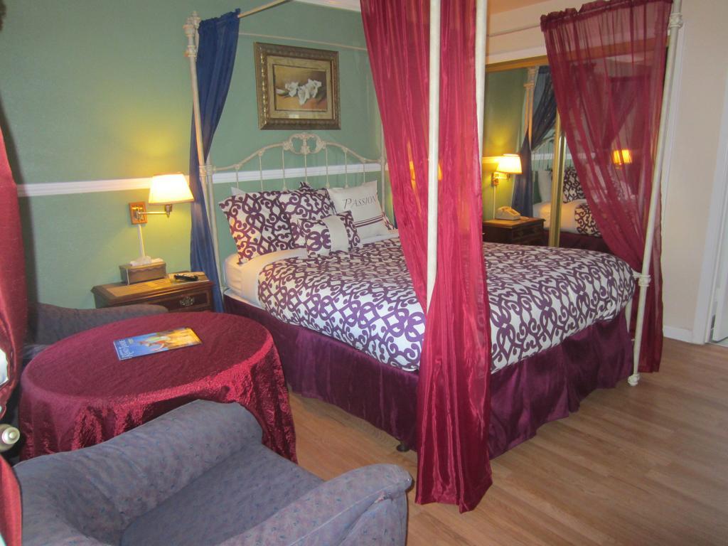 Lake Tahoe Airport Tahoe Chalet Inn, The Theme Inn חדר תמונה
